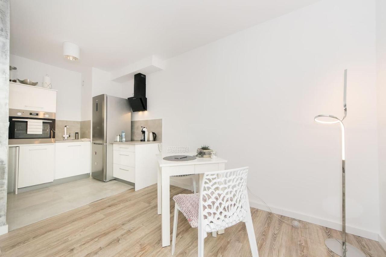 Апартаменти Cosy Studio With Private Garage P4You Pl Краків Екстер'єр фото