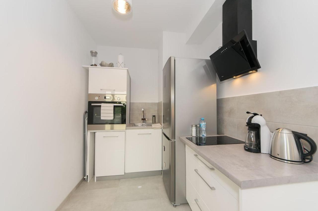 Апартаменти Cosy Studio With Private Garage P4You Pl Краків Екстер'єр фото